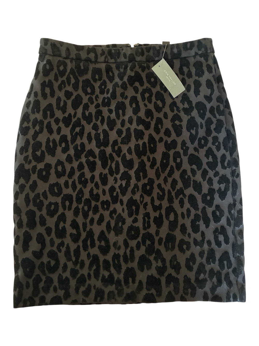 Ann Taylor Pencil Skirt Women's 6P, black velvet on black leopard print, zip NWT